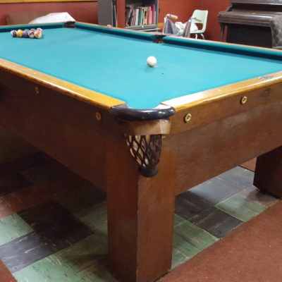 9 foot Pool Table for Sale