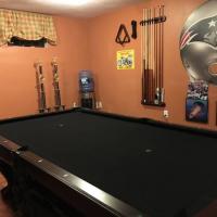 Connelly Pool Table w/ Ping-Pong Table Top
